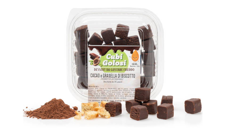 Tray of Gourmet Cubes, mini dessert with cocoa and biscuit crumbs, Italian Calfra product