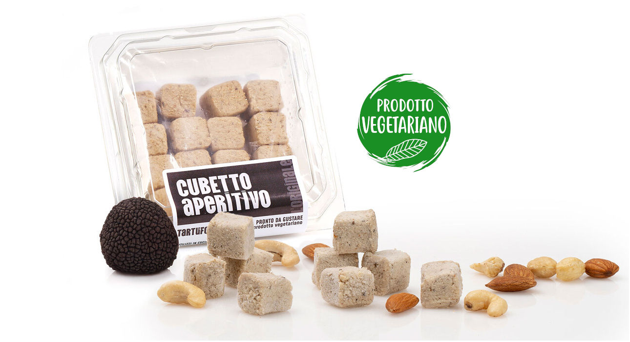Frutta secca e tartufo Vaschetta di L'Originale patè in cubetti Calfra con frutta secca e tartufo, prodotto vegetariano, ricco di fibre, proteine e vitamine